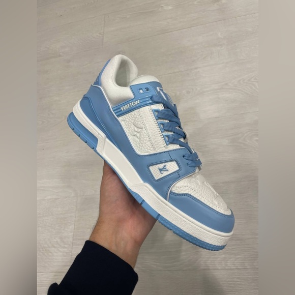 Louis Vuitton Sneakers - Picture 4 of 4